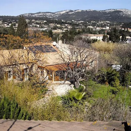 Villa 66111 *